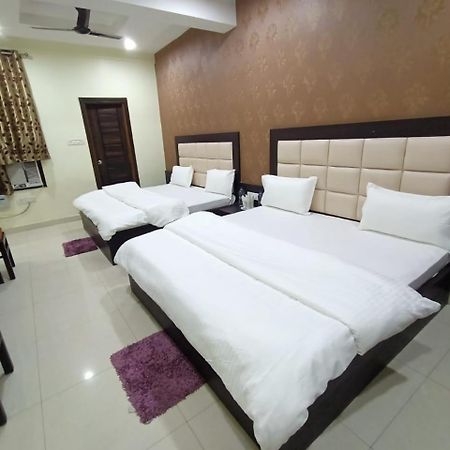 Mng Hotel Heritage Villa กานปูร์ ภายนอก รูปภาพ